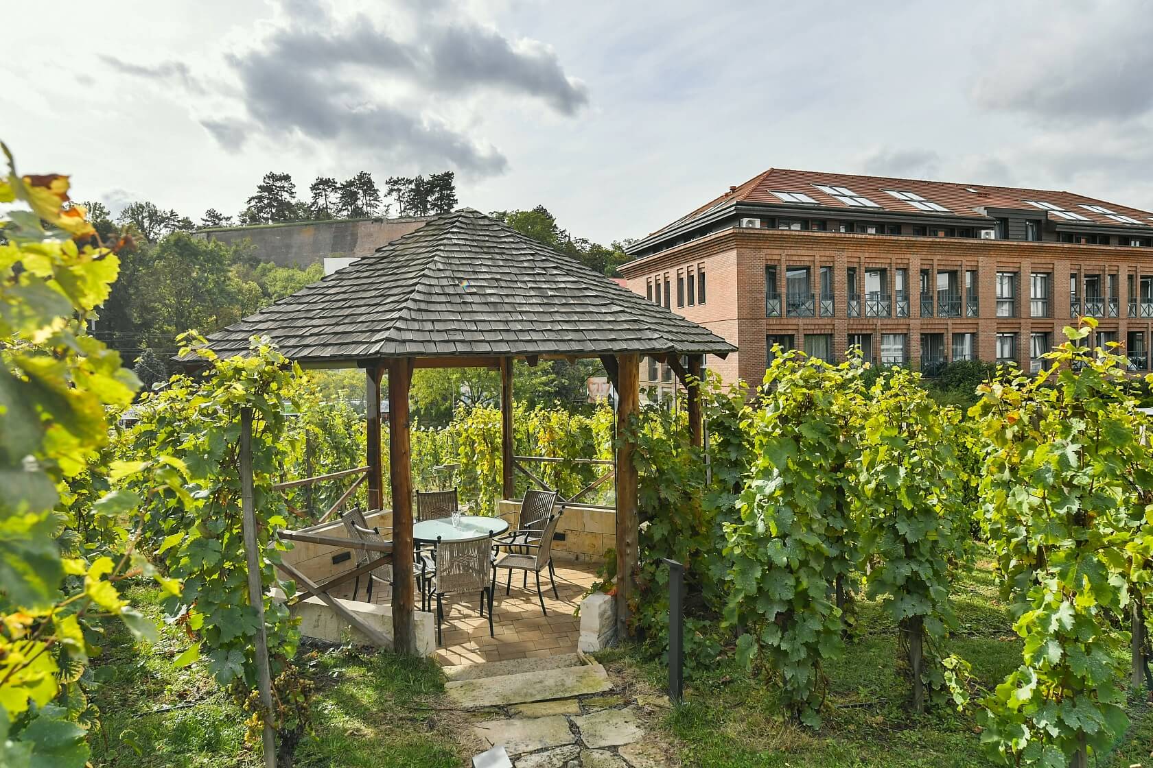 Na Slupi, Nové Město - Prague 2 | Rent, Apartment One-bedroom (2+kk), 49 m²