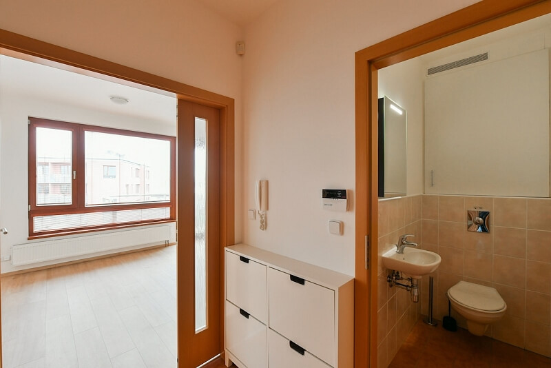 Čistovická, Řepy - Prague 6 | Rent, Apartment One-bedroom (2+kk), 42 m²