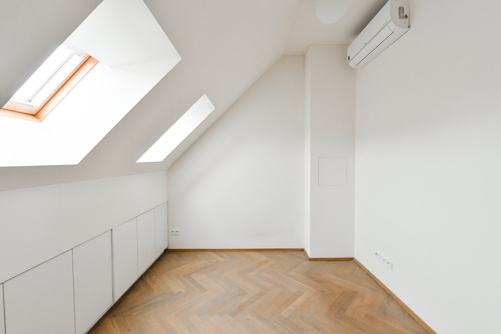 Lidická, Smíchov - Prague 5 | Rent, Apartment One-bedroom (2+kk), 68 m²
