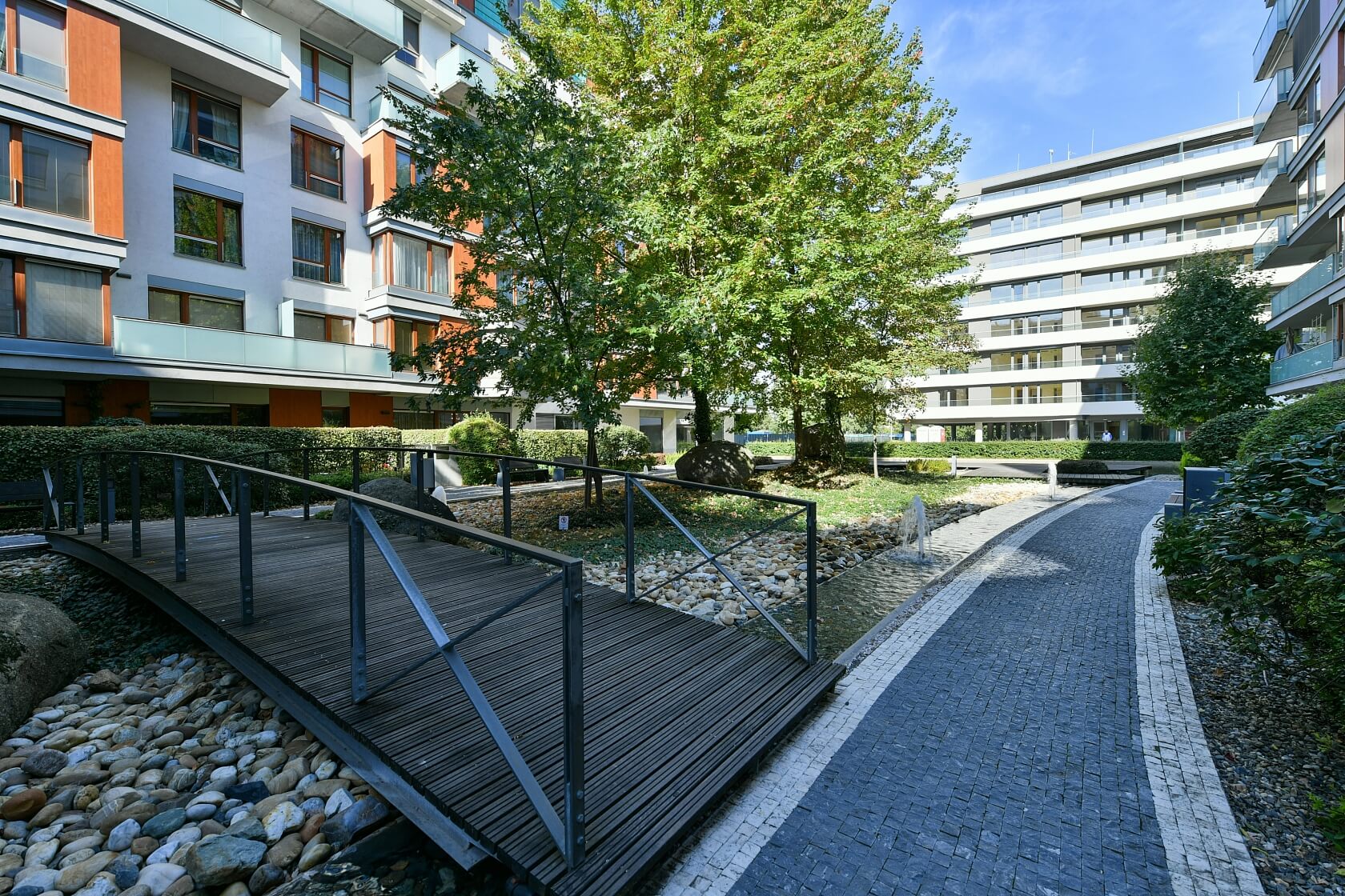 Rohanské nábřeží, Karlín - Praha 8 | Pronájem, Byt 2+kk, 65 m²