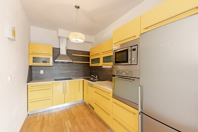 V Přístavu, Holešovice - Prague 7 | Rent, Apartment One-bedroom (2+kk), 81 m²