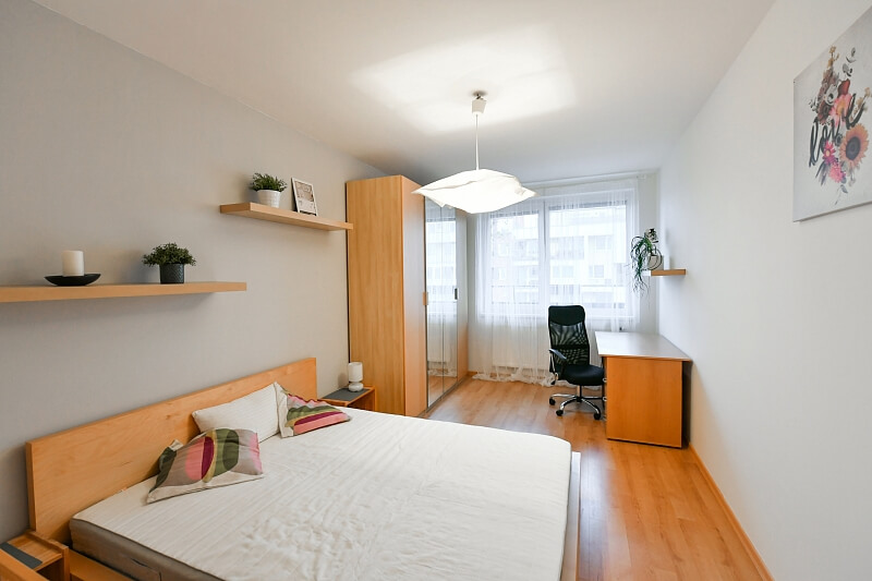Pod Harfou, Vysočany - Prague 9 | Rent, Apartment Two-bedroom (3+kk), 79 m²