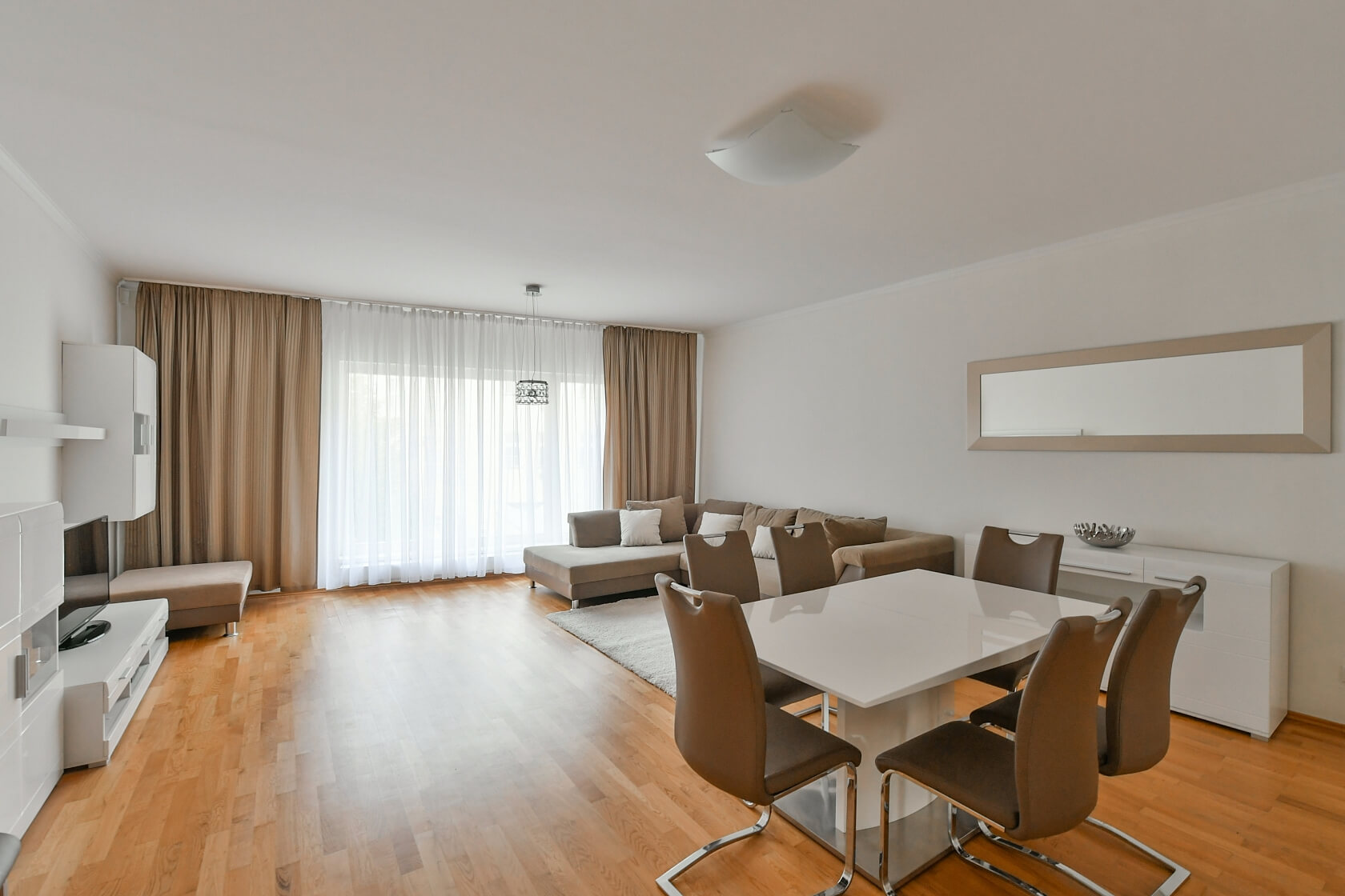 Senovážné náměstí, Nové Město - Praha 1 | Pronájem, Byt 2+kk, 105 m²