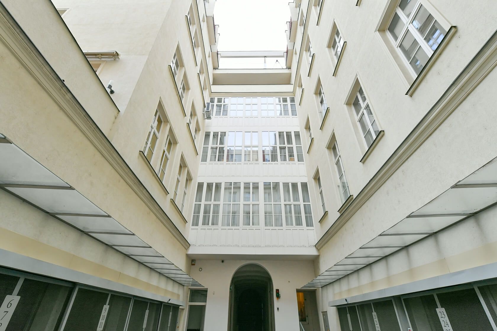 Senovážné náměstí, Nové Město - Praha 1 | Pronájem, Byt 2+kk, 105 m²