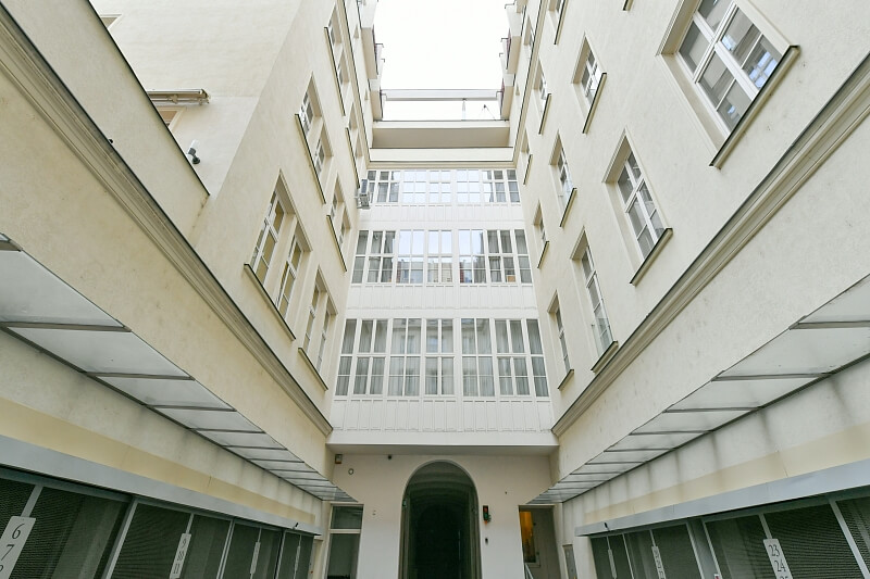 Senovážné náměstí, Nové Město - Praha 1 | Pronájem, Byt 2+kk, 105 m²