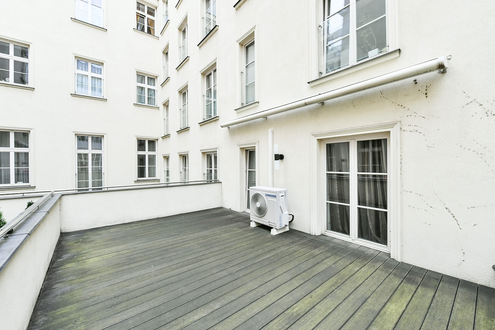 Senovážné náměstí, Nové Město - Praha 1 | Pronájem, Byt 2+kk, 105 m²