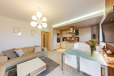 Andersenova, Šterboholy - Prague 10 | Sale, Apartment Three-bedroom (4+kk), 88 m²