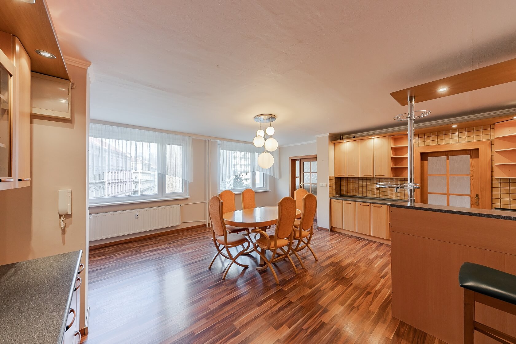 Sabinova, Žižkov - Prague 3 | Rent, Apartment Three-bedroom (4+1), 174 m²