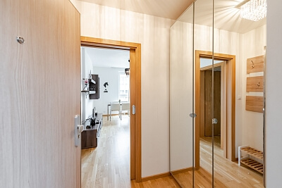 U Roháčových kasáren, Vršovice - Prague 10 | Rent, Apartment One-bedroom (2+kk), 63 m²