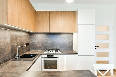 U Křížku, Nusle - Praha 4 | Pronájem, Byt 2+kk, 53 m²