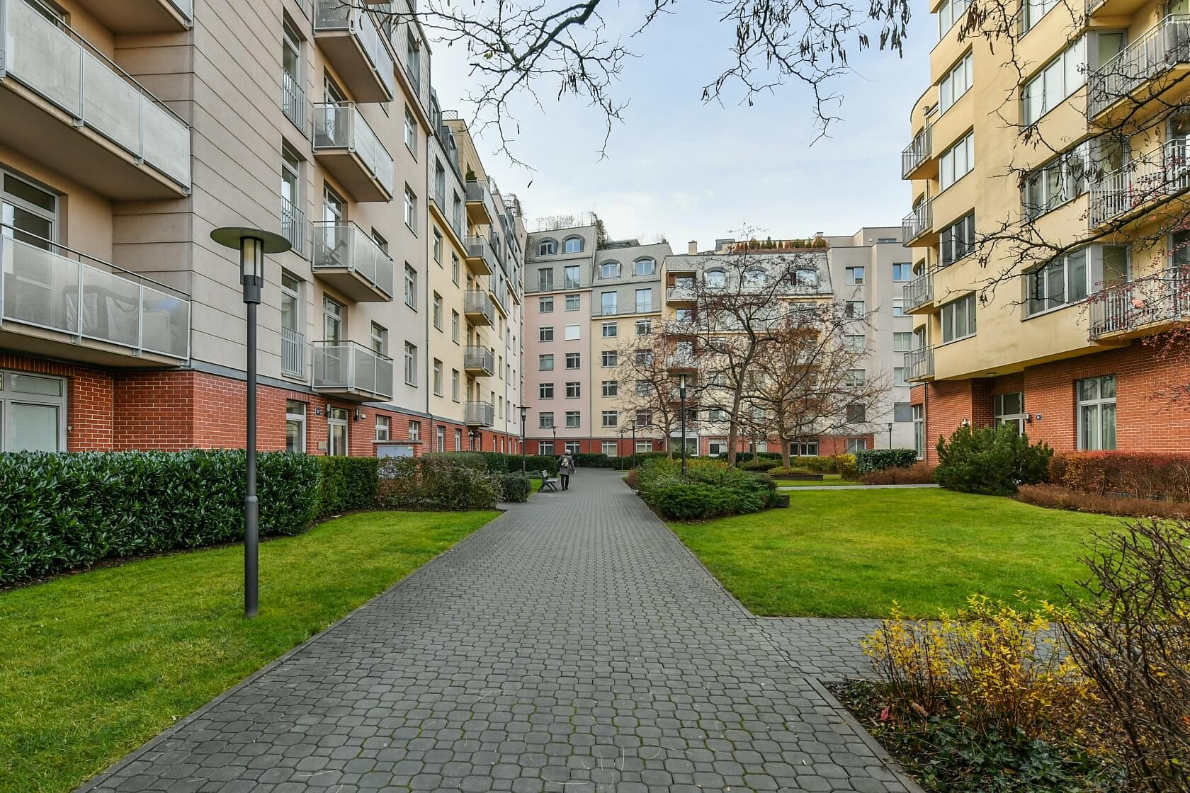 U Zvonařky, Vinohrady - Prague 2 | Rent, Apartment One-bedroom (2+kk), 65 m²