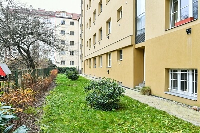 Radhošťská, Žižkov - Prague 3 | Rent, Apartment One-bedroom (2+kk), 51 m²