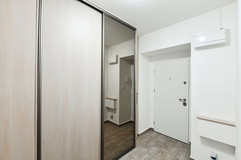 Radhošťská, Žižkov - Prague 3 | Rent, Apartment One-bedroom (2+kk), 51 m²