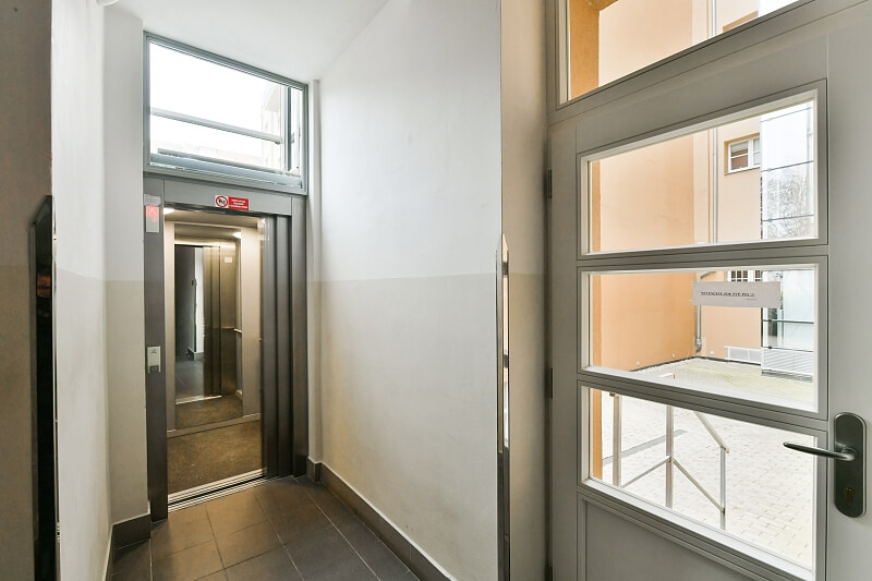 Radhošťská, Žižkov - Prague 3 | Rent, Apartment One-bedroom (2+kk), 51 m²