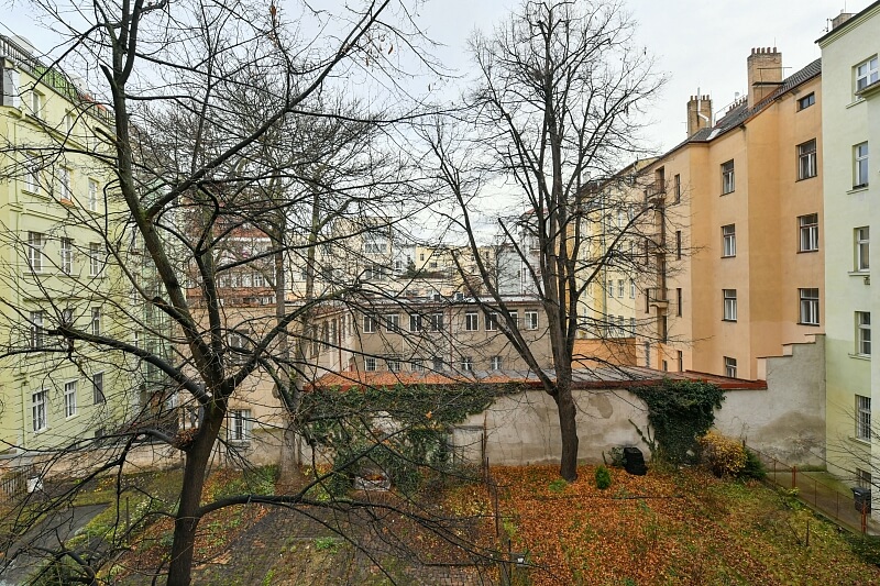 Varšavská, Vinohrady - Prague 2 | Rent, Apartment One-bedroom (2+kk), 50 m²