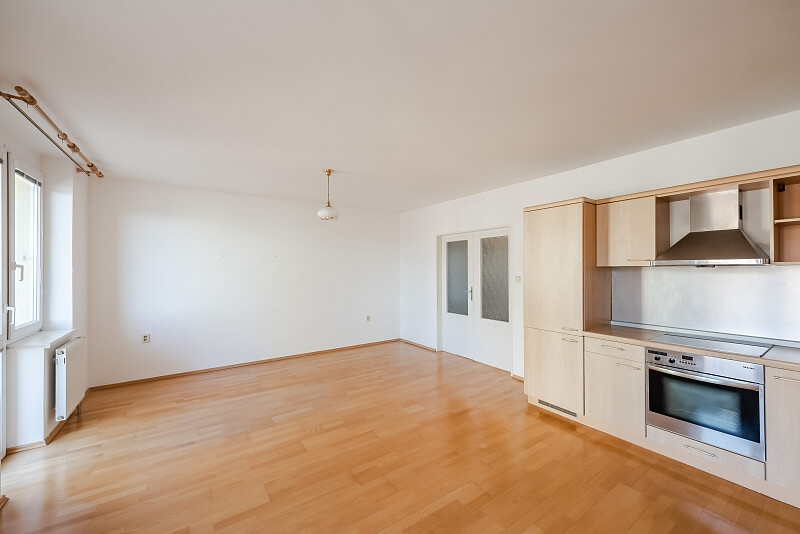 Sluneční náměstí, Stodůlky - Praha 5 | Prodej, Byt 3+kk, 75 m²