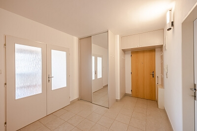 Sluneční náměstí, Stodůlky - Praha 5 | Prodej, Byt 3+kk, 75 m²