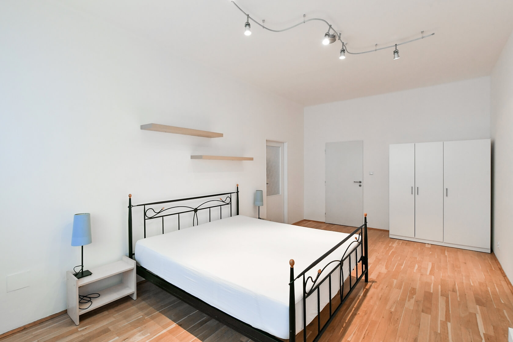 Křižíkova, Karlín - Prague 8 | Rent, Apartment One-bedroom (2+kk), 60 m²