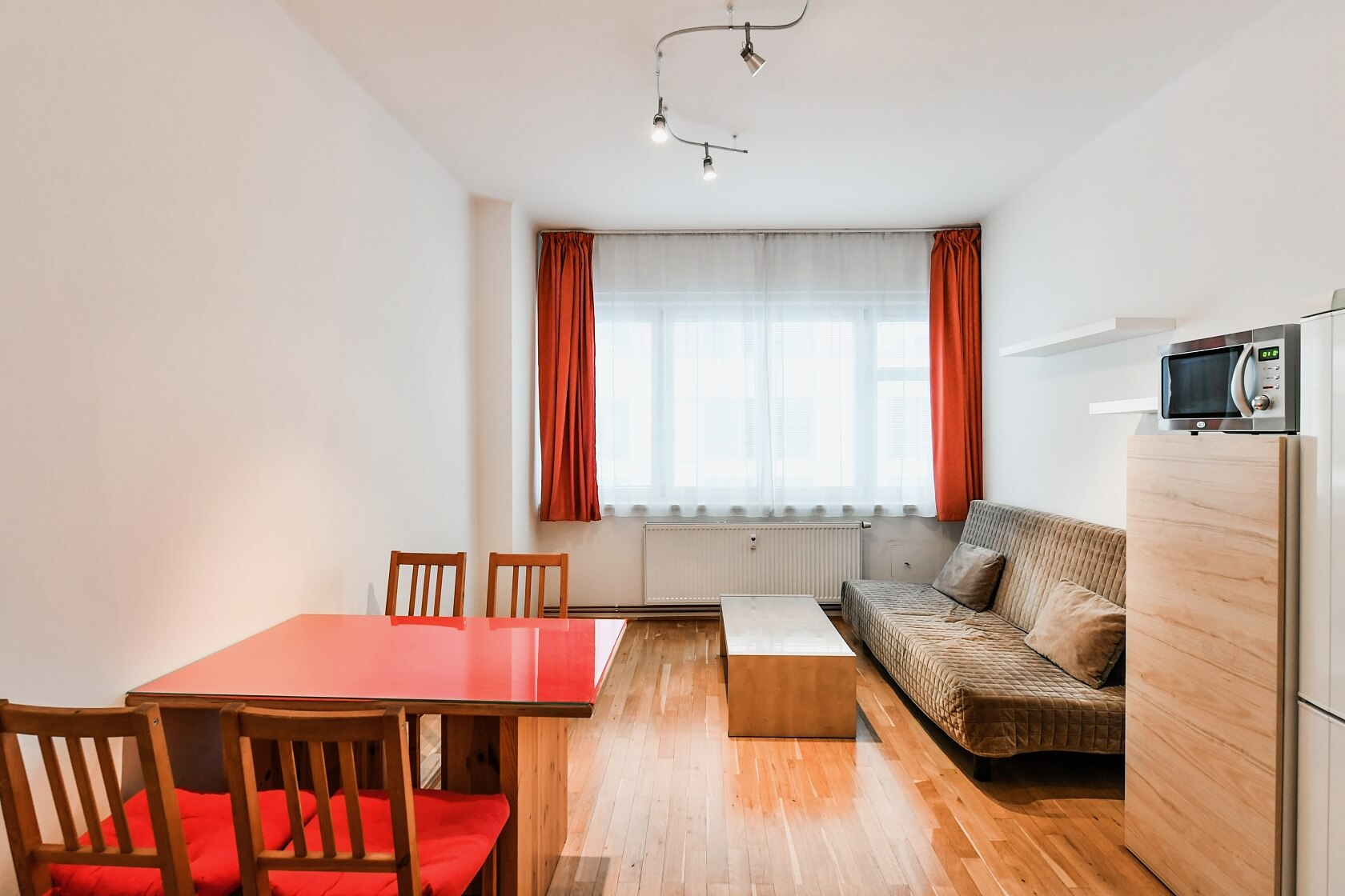 Křižíkova, Karlín - Praha 8 | Pronájem, Byt 2+kk, 60 m²