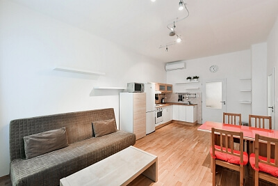 Křižíkova, Karlín - Praha 8 | Pronájem, Byt 2+kk, 60 m²