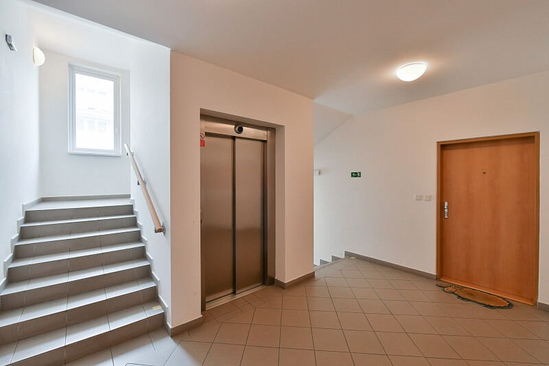 Merhoutova, Kunratice - Prague 4 | Rent, Apartment One-bedroom (2+kk), 58 m²
