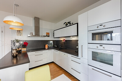 V Třešňovce, Hrdlořezy - Prague 9 | Sale, Apartment Two-bedroom (3+kk), 89 m²