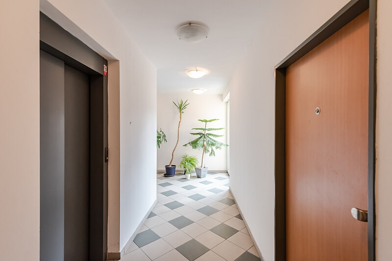 Pod Školou, Košíře - Prague 5 | Sale, Apartment Two-bedroom (3+kk), 93 m²
