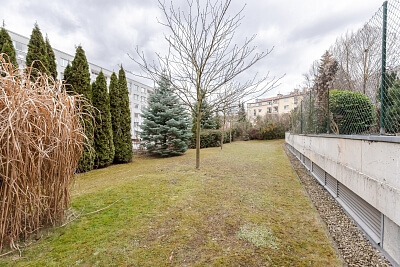 Pod Školou, Košíře - Prague 5 | Sale, Apartment Two-bedroom (3+kk), 93 m²