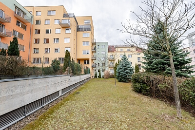 Pod Školou, Košíře - Prague 5 | Sale, Apartment Two-bedroom (3+kk), 93 m²