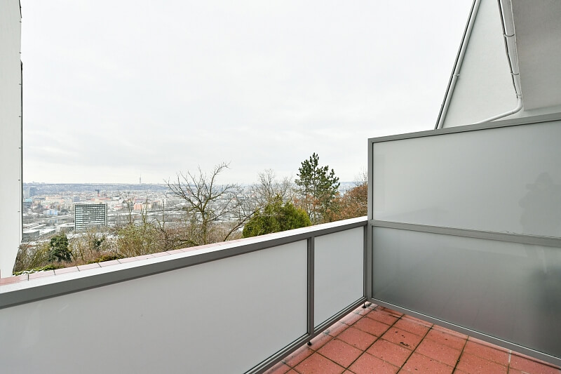 Přádova, Libeň - Prague 8 | Rent, Apartment One-bedroom (2+1), 68 m²