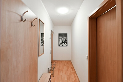 Petrohradská, Vršovice - Prague 10 | Rent, Apartment One-bedroom (2+kk), 62 m²