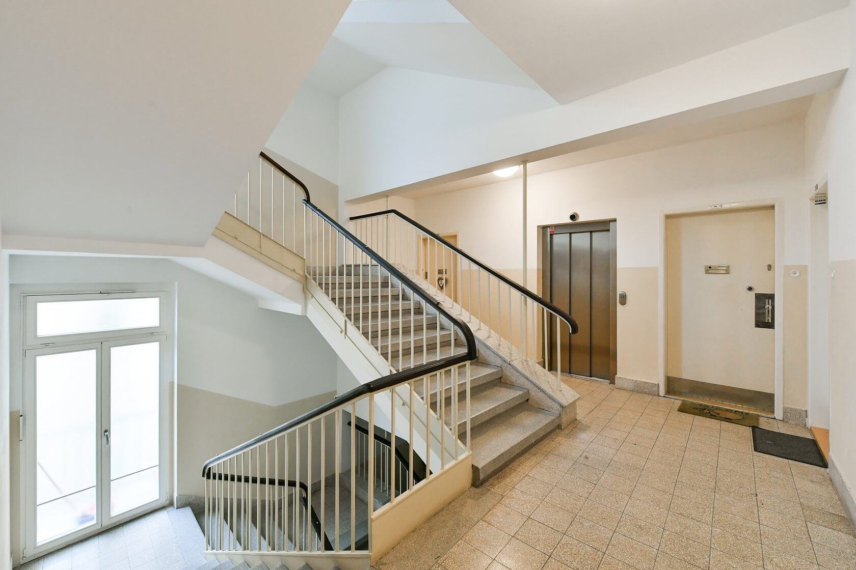 Klimentská, Nové Město - Praha 1 | Pronájem, Byt 3+1, 107 m²