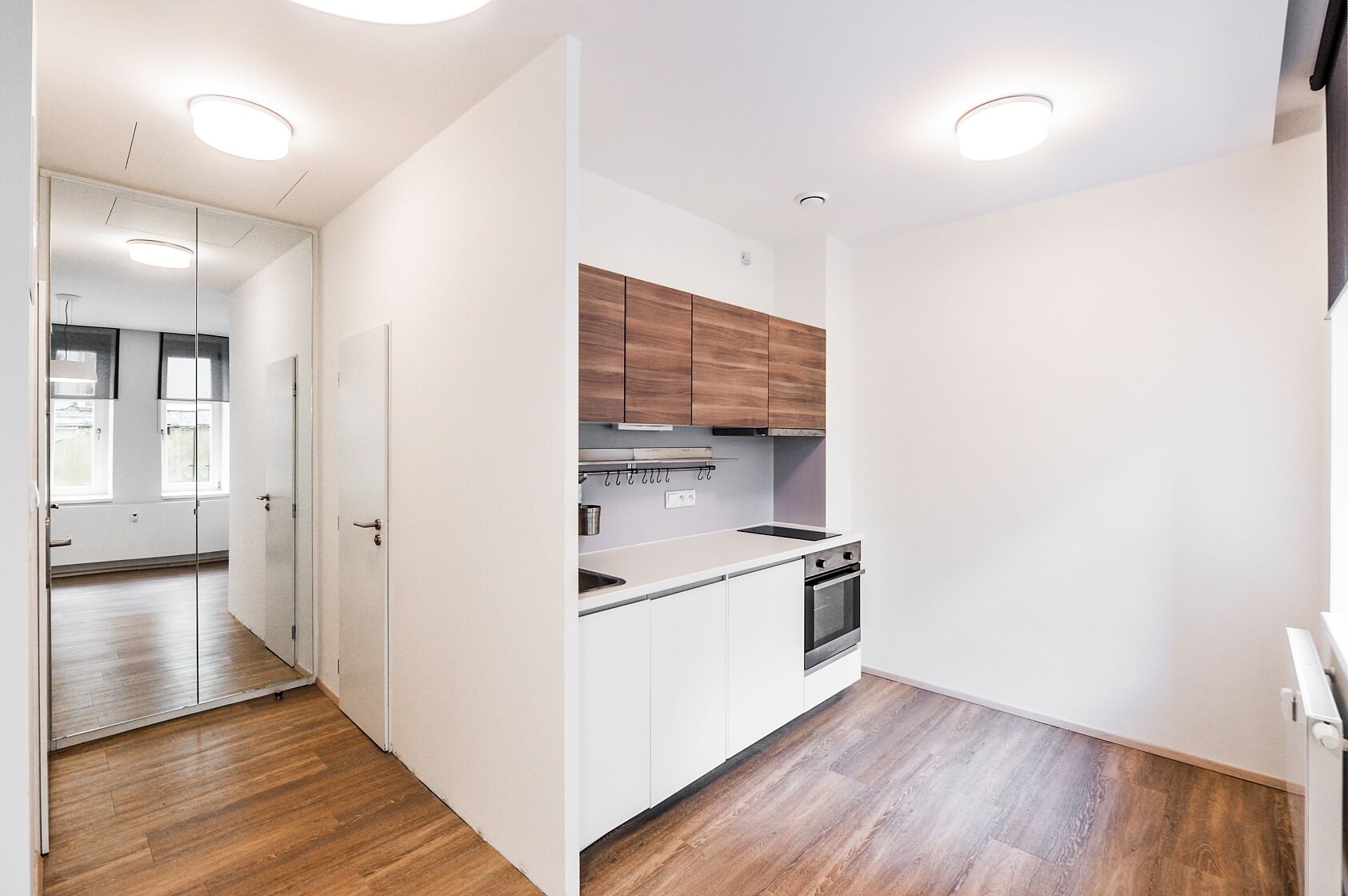 Lucemburská, Vinohrady - Praha 3 | Pronájem, Byt 1+kk, 30 m²