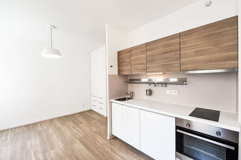 Lucemburská, Vinohrady - Praha 3 | Pronájem, Byt 1+kk, 30 m²