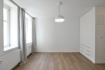 Lucemburská, Vinohrady - Prague 3 | Rent, Apartment Studio (1+kk), 30 m²
