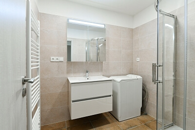 Nad Kapličkou, Strašnice - Prague 10 | Rent, Apartment Two-bedroom (3+1), 86 m²