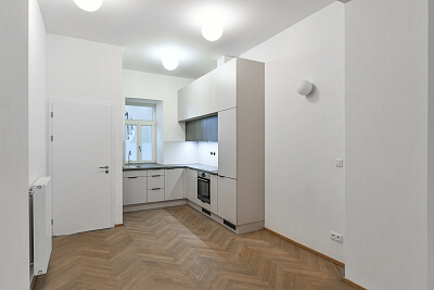 Lidická, Smíchov - Prague 5 | Rent, Apartment One-bedroom (2+kk), 53 m²
