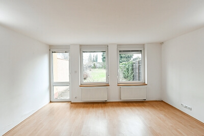 Javorová, Kobylisy - Praha 8 | Pronájem, Rodinný dům 5+kk, 237 m²