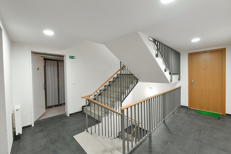 Linhartova, Košíře - Prague 5 | Rent, Apartment Two-bedroom (3+kk), 81 m²