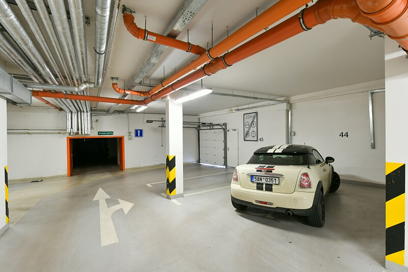 Linhartova, Košíře - Prague 5 | Rent, Apartment Two-bedroom (3+kk), 81 m²