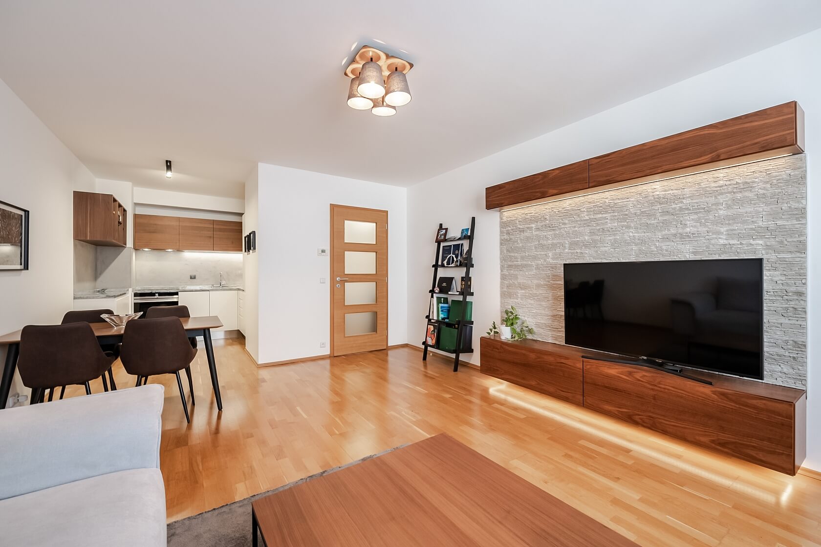 Karla Engliše, Smíchov - Prague 5 | Rent, Apartment One-bedroom (2+kk), 70 m²