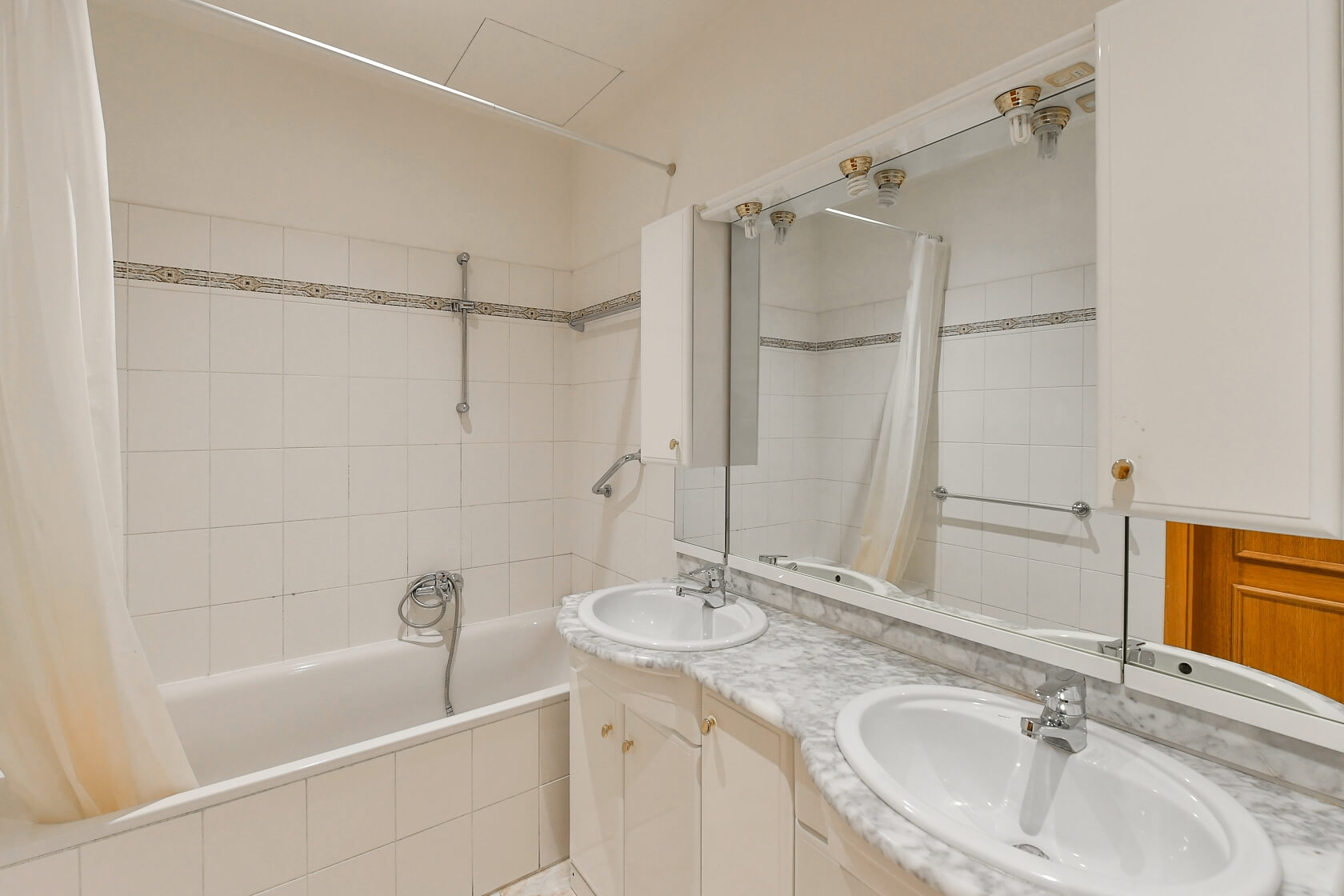 Na Kozačce, Vinohrady - Prague 2 | Rent, Apartment Two-bedroom (3+kk), 88 m²