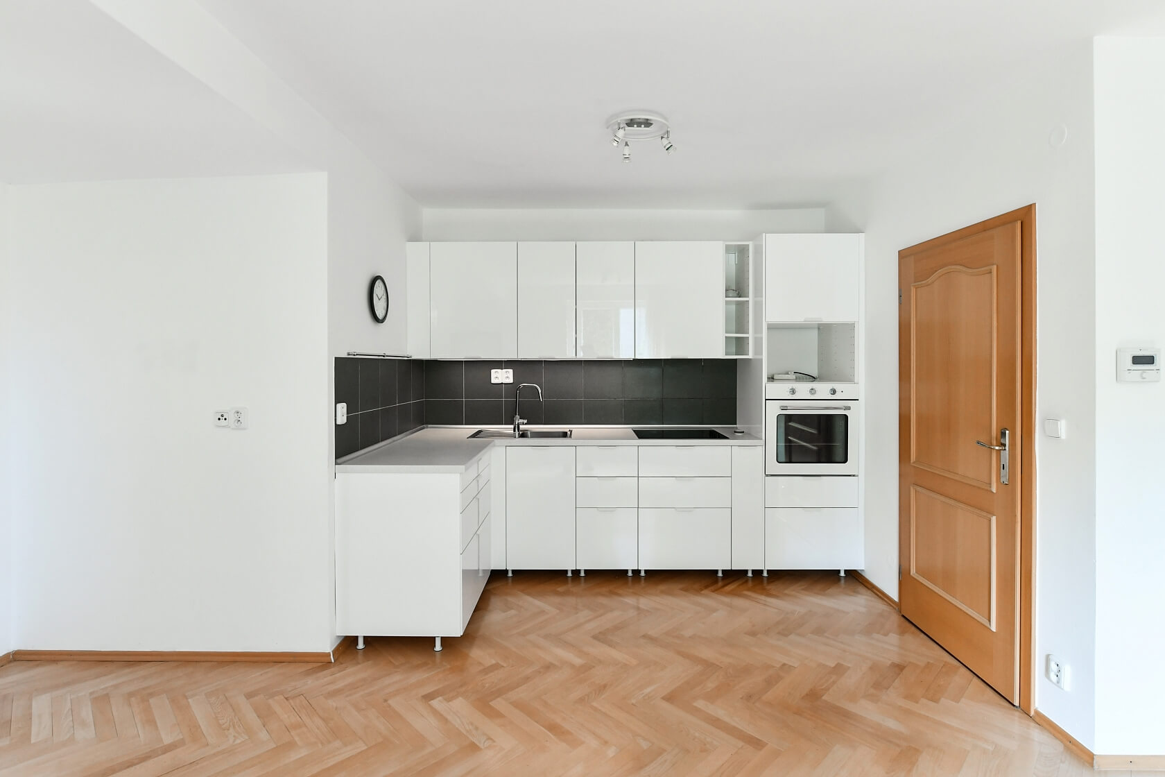 Pod Novým lesem, Veleslavín - Praha 6 | Pronájem, Byt 3+kk, 92 m²