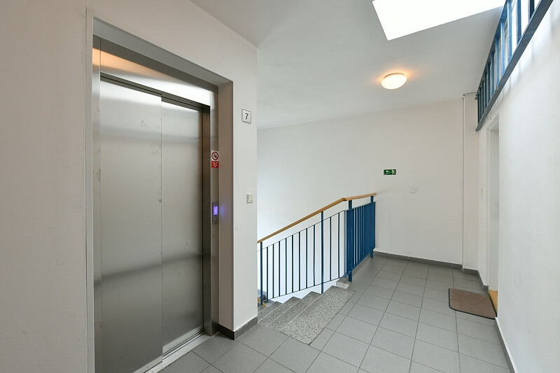 Běhounkova, Stodůlky - Prague 5 | Rent, Apartment One-bedroom (2+kk), 89 m²