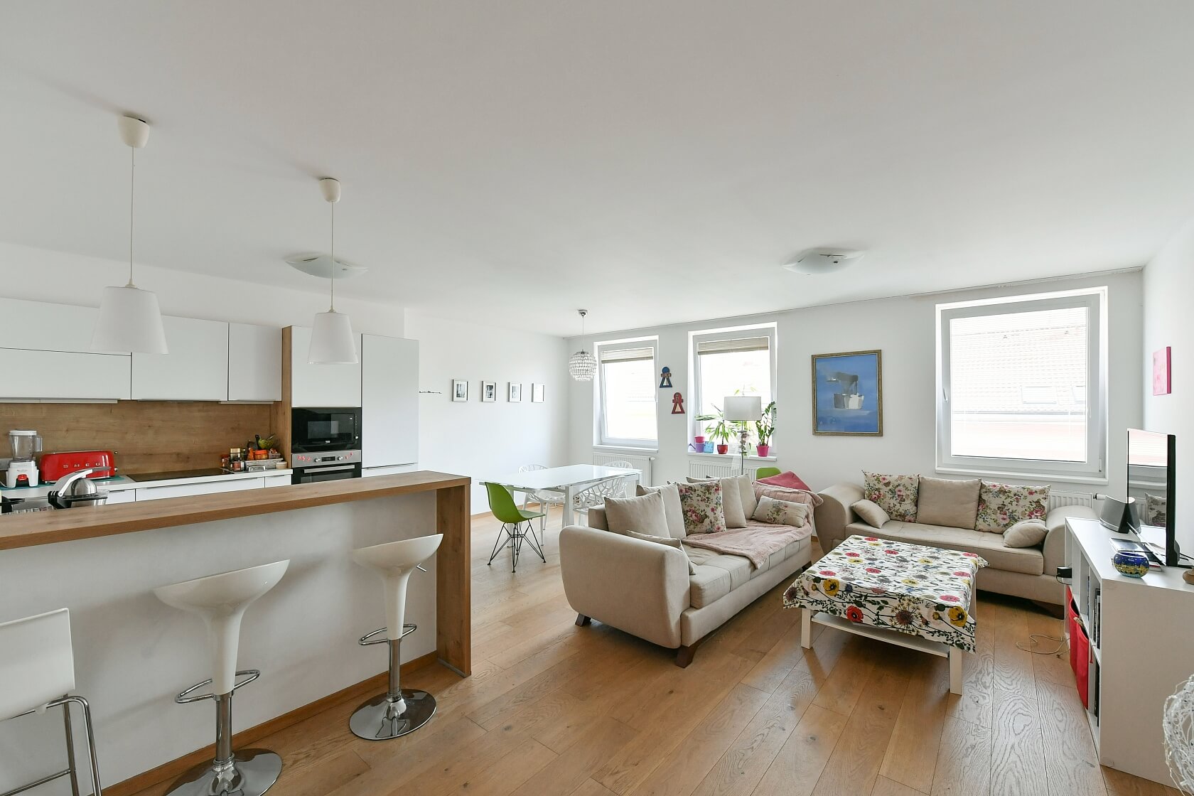 Kroftova, Smíchov - Prague 5 | Rent, Apartment Three-bedroom (4+kk), 100 m²