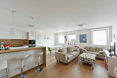 Kroftova, Smíchov - Prague 5 | Rent, Apartment Three-bedroom (4+kk), 100 m²