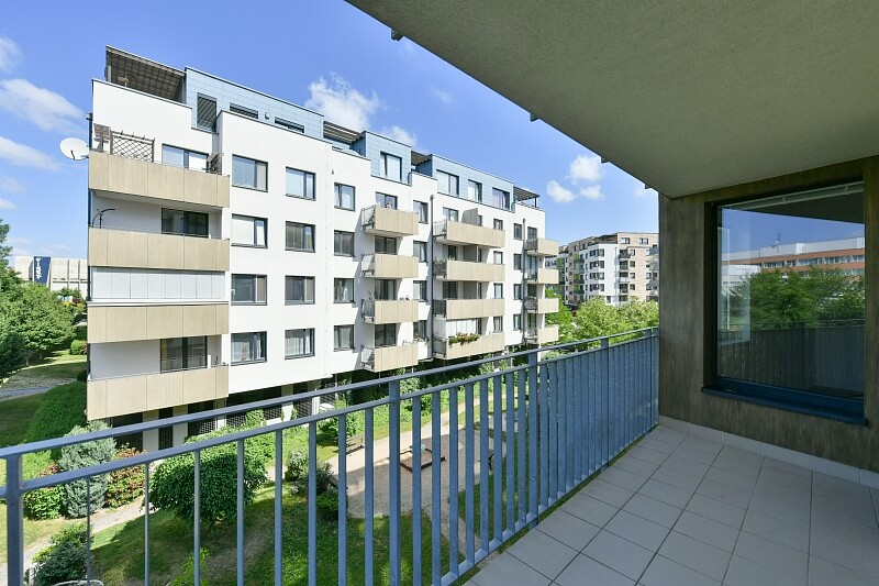 Makedonská, Střížkov - Prague 9 | Sale, Apartment Two-bedroom (3+kk), 74 m²