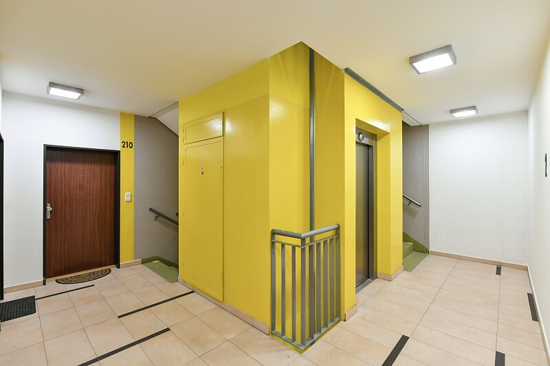 Makedonská, Střížkov - Prague 9 | Sale, Apartment Two-bedroom (3+kk), 74 m²