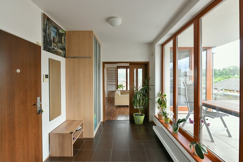 Faltysova, Zbraslav - Praha 5 | Pronájem, Byt 4+kk, 136 m²