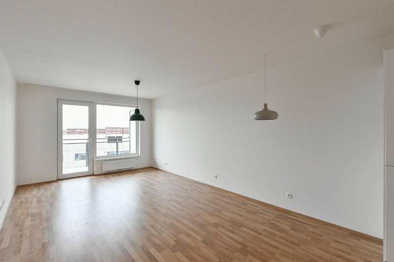 Zvěřinova, Strašnice - Prague 3 | Rent, Apartment One-bedroom (2+kk), 69 m²